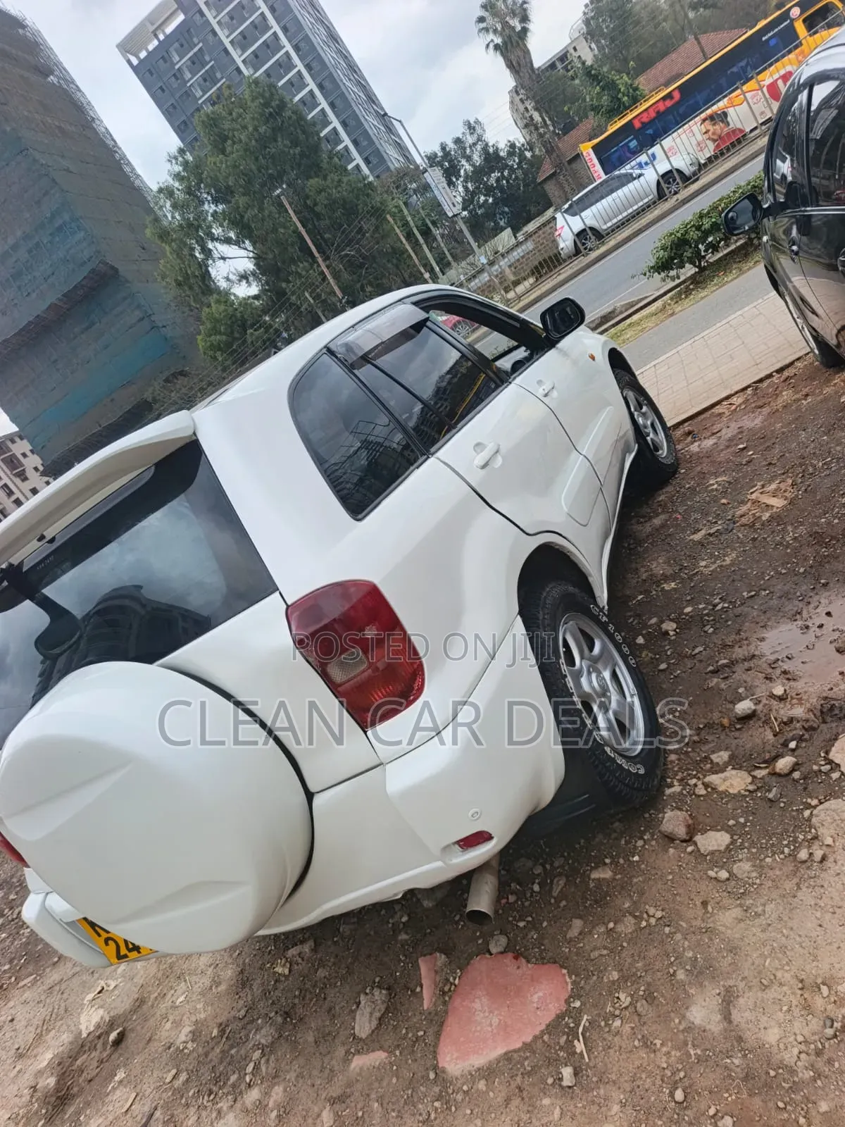 Toyota RAV4 2005 White