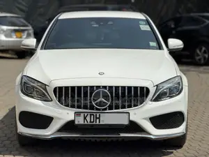 Mercedes-Benz C200 2015 White