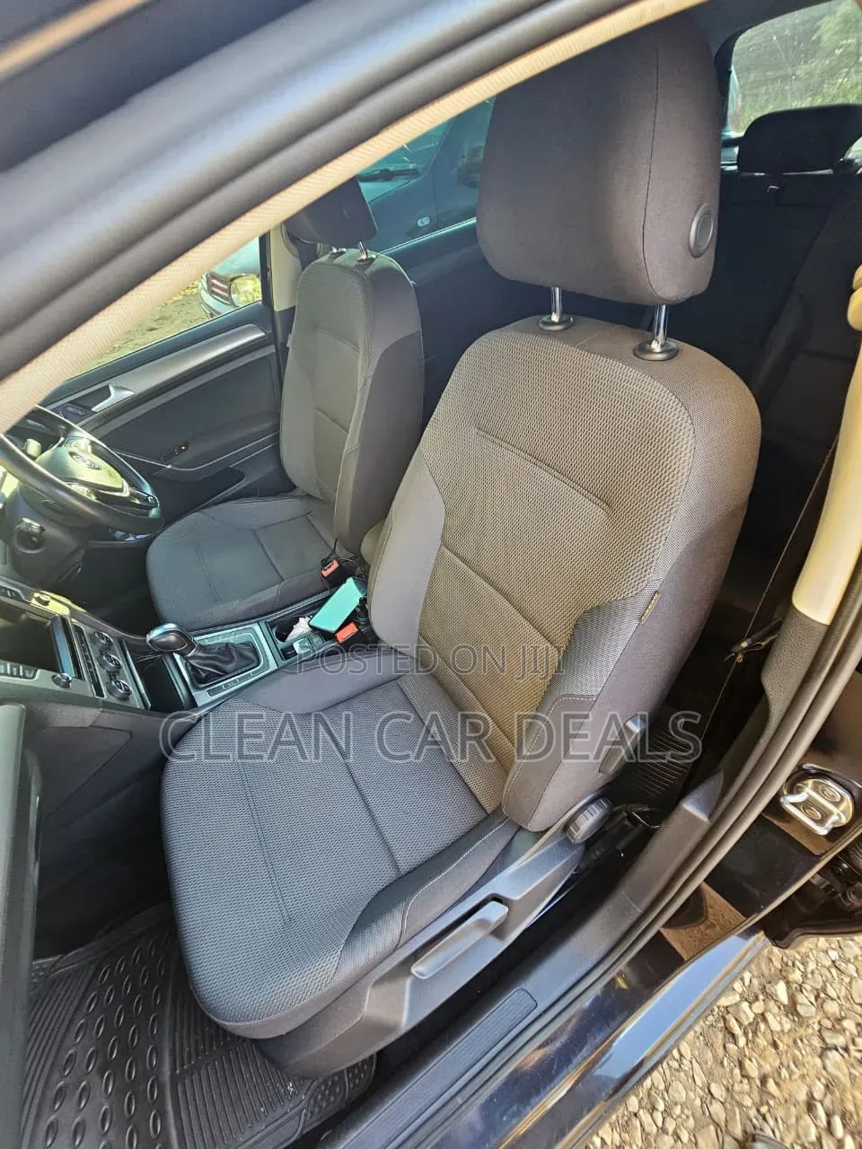 Volkswagen Golf 2016 Black