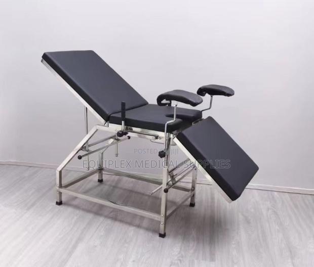 Manual Maternity Bed / Delivery Bed for Delivery Care (One Part)