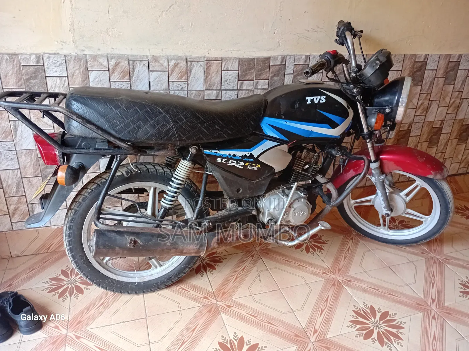 TVS HLX 125 2019 Black