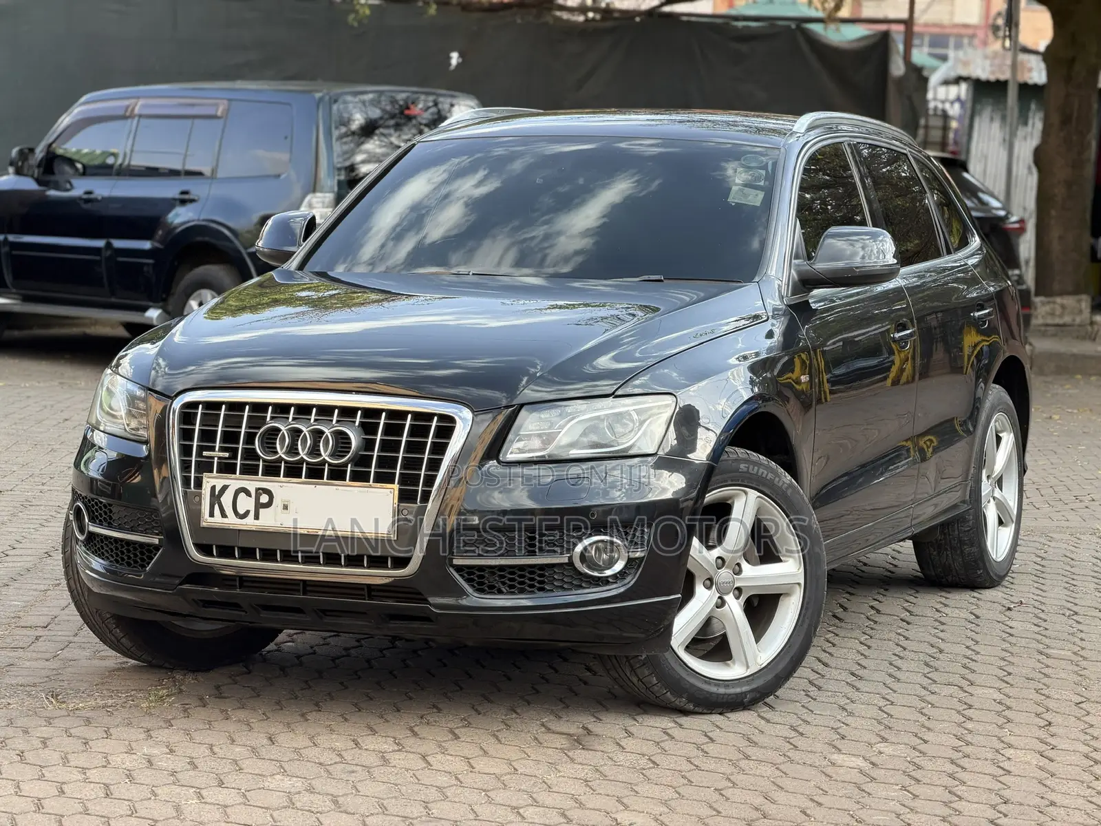 Audi Q5 2011 Black