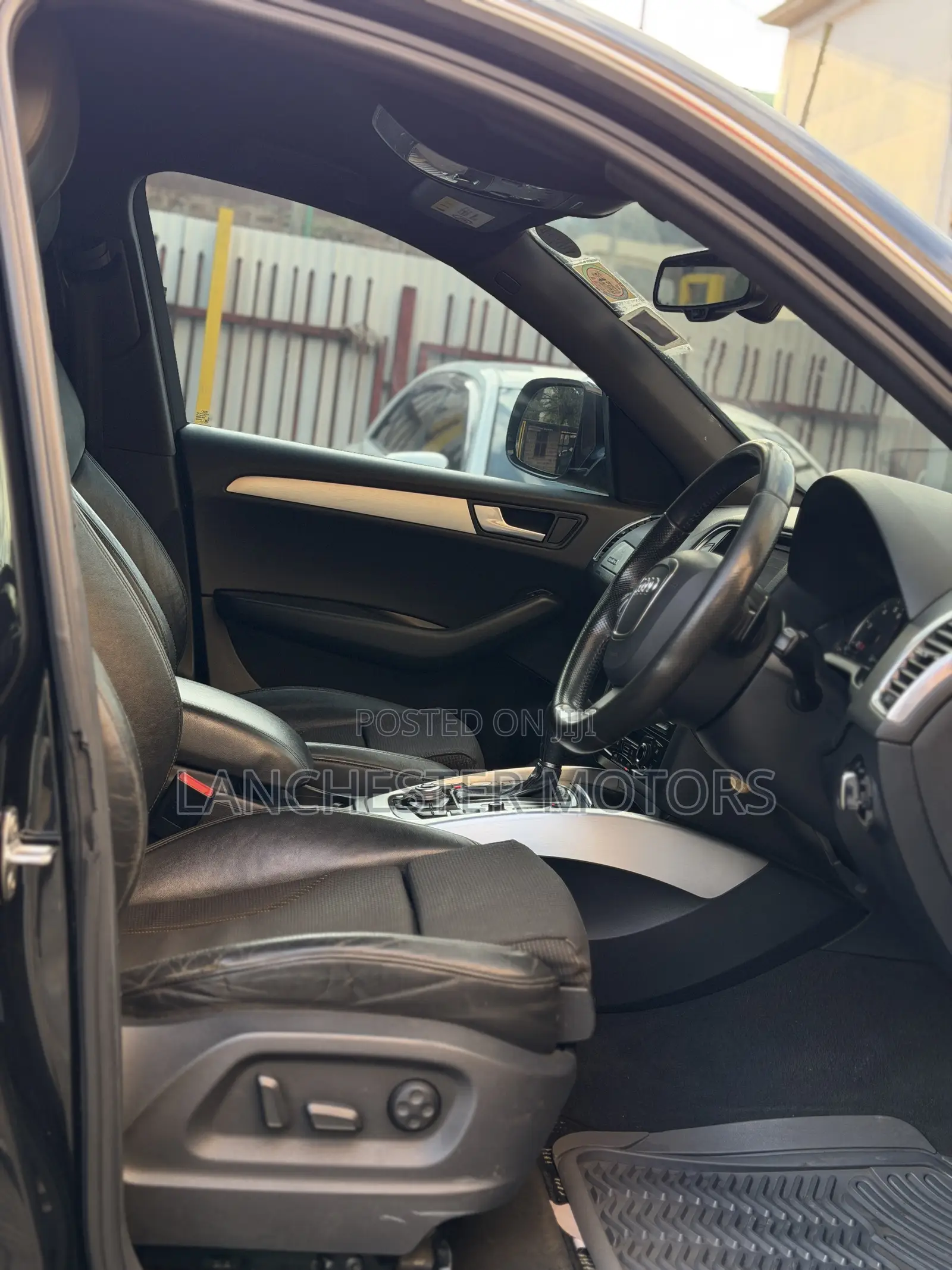 Audi Q5 2011 Black