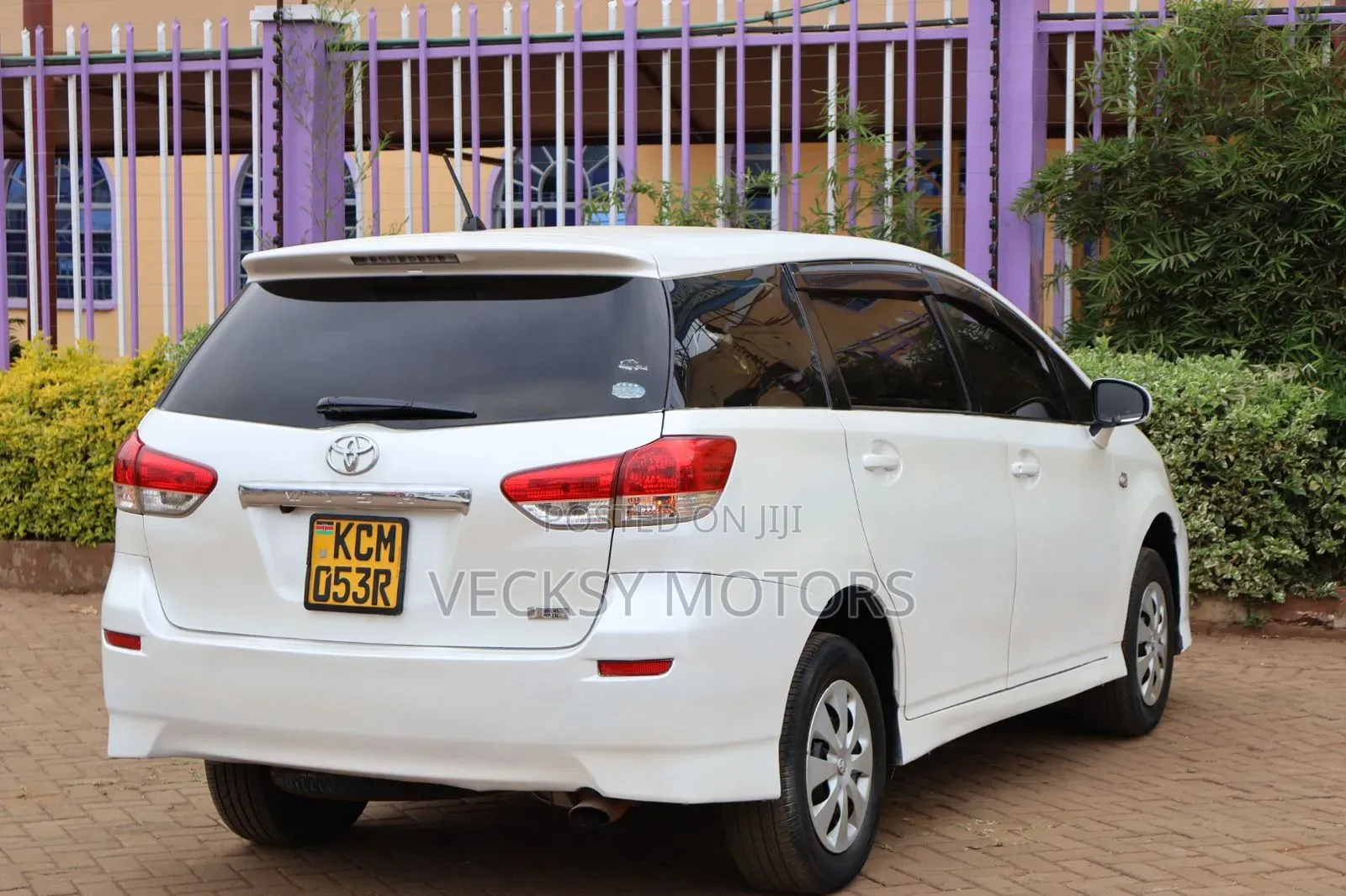 Toyota Wish 2010 White