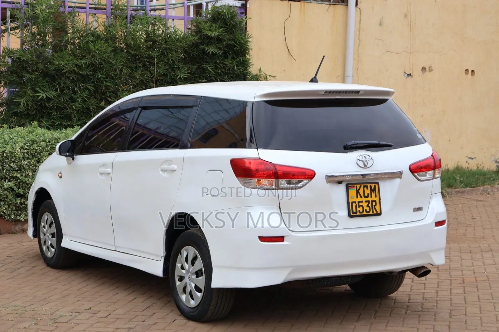 Toyota Wish 2010 White