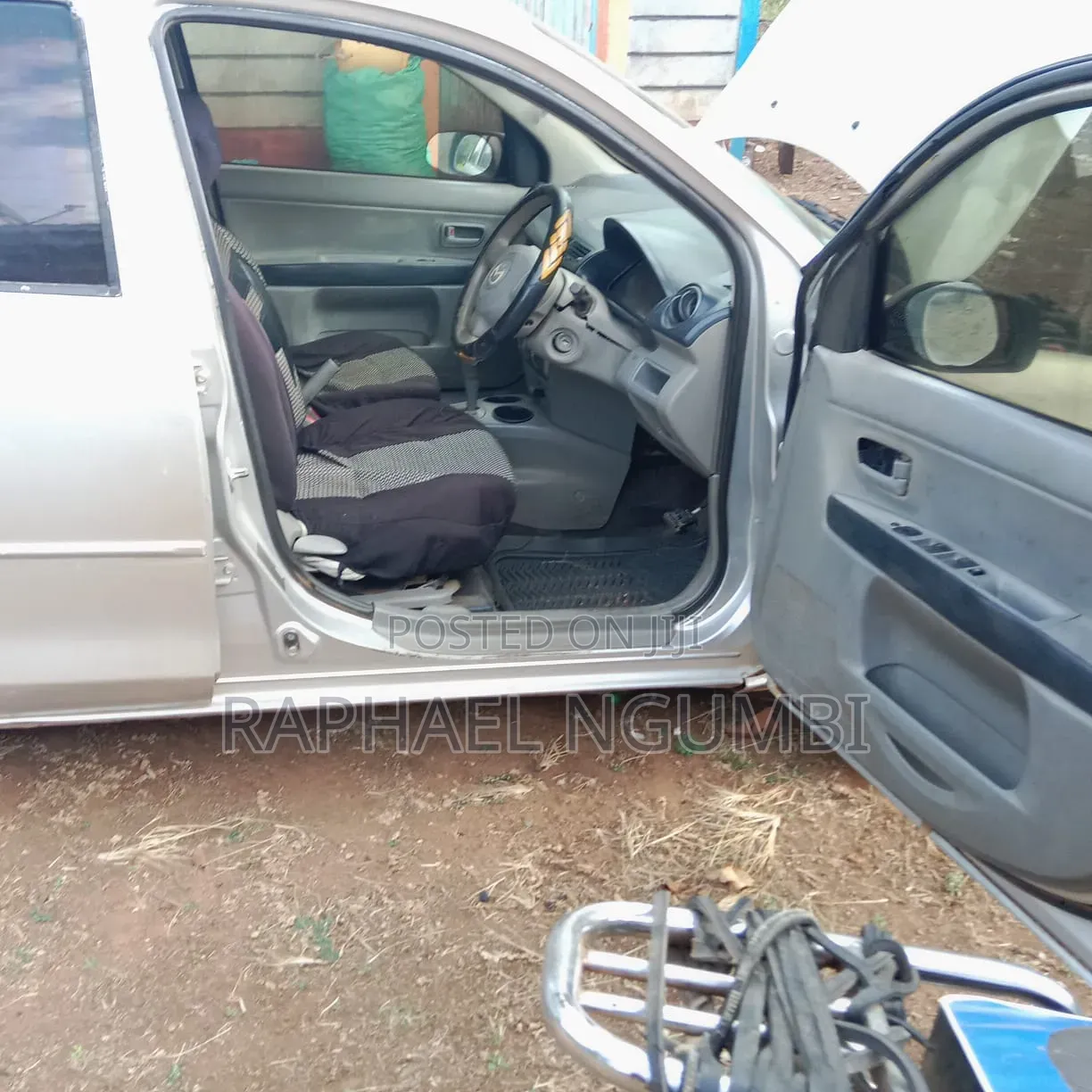 Mazda Demio 2004 Gray
