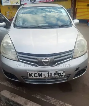 Nissan Note 2011 Silver