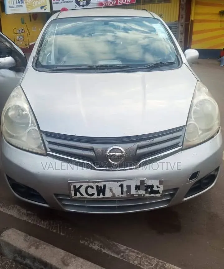 Nissan Note 2011 Silver