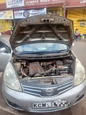 Nissan Note 2011 Silver
