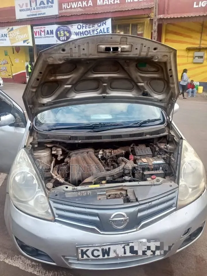 Nissan Note 2011 Silver