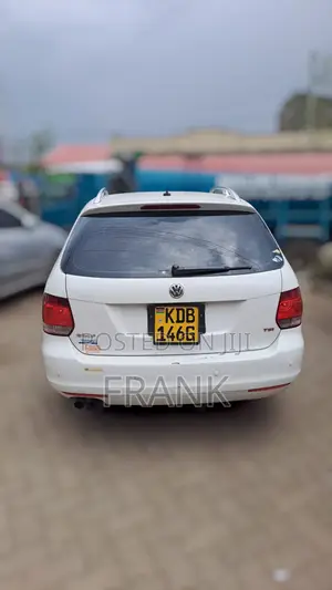 Volkswagen Golf Variant 2013 Pearl