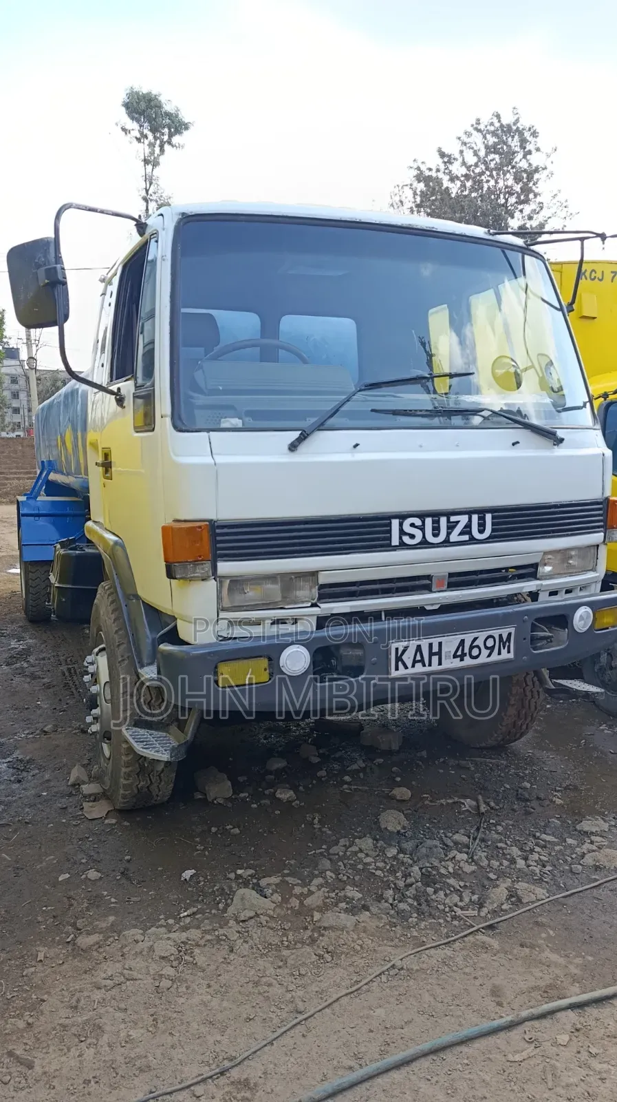 Isuzu Forward Water Tank 1996 White