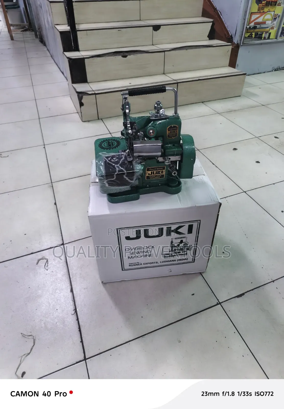 Overlock Sewing Machine-Efficient