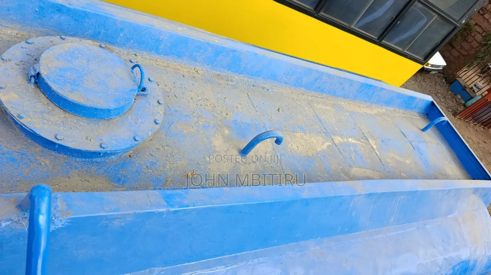 Isuzu Forward Water Tank 1996 White