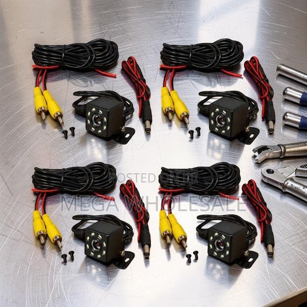Wide-Angle View Night Vision Back Up 8 LEDs Car Rear Reverse Cameras