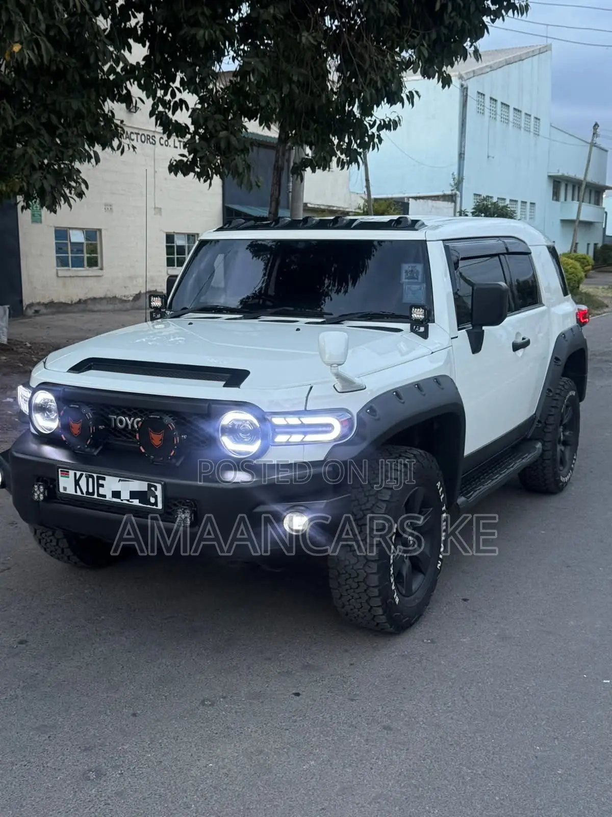 Toyota FJ Cruiser 4dr SUV 4WD (4.0L 6cyl 5A) 2014 Beige