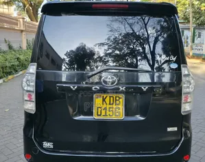 Toyota Voxy 2015 Black