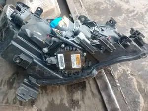 Nissan Fuga Xenon Headlight 2005-2007