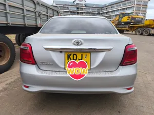 Toyota Axio 2016 Silver