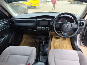 Toyota Axio 2016 Silver