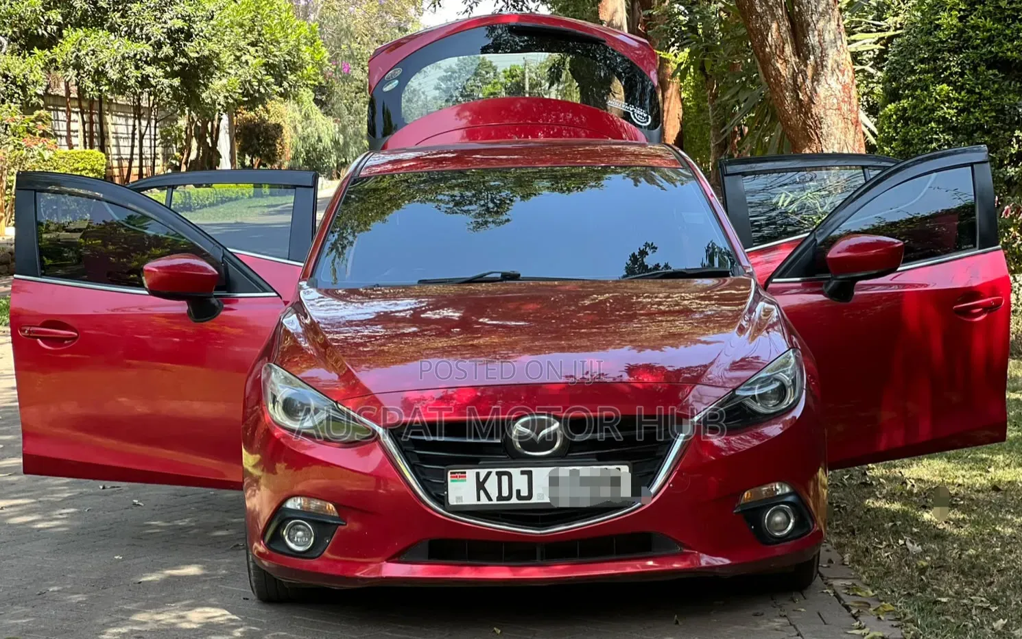 Mazda Axela 2015 Red