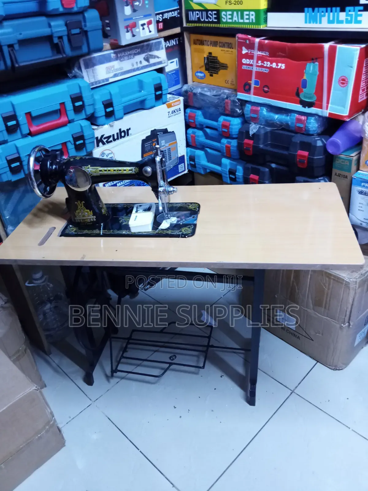 Complete Singer Sewing Machine