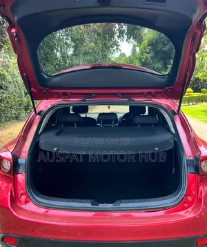 Mazda Axela 2015 Red