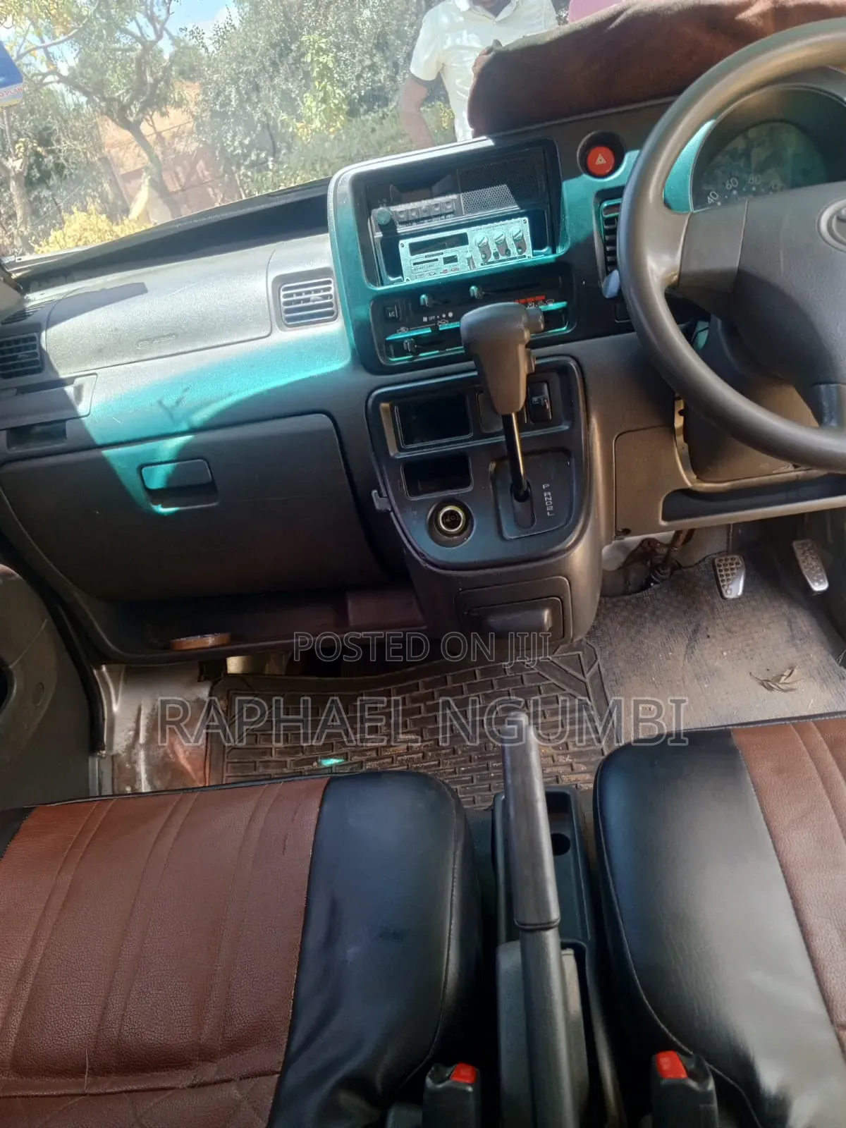 Toyota Pixis 2012 Silver