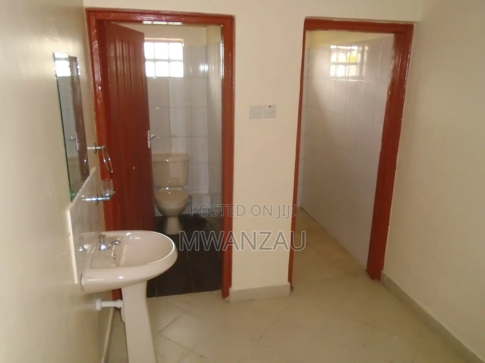 3bdrm House in Ngoingwa Estate for rent