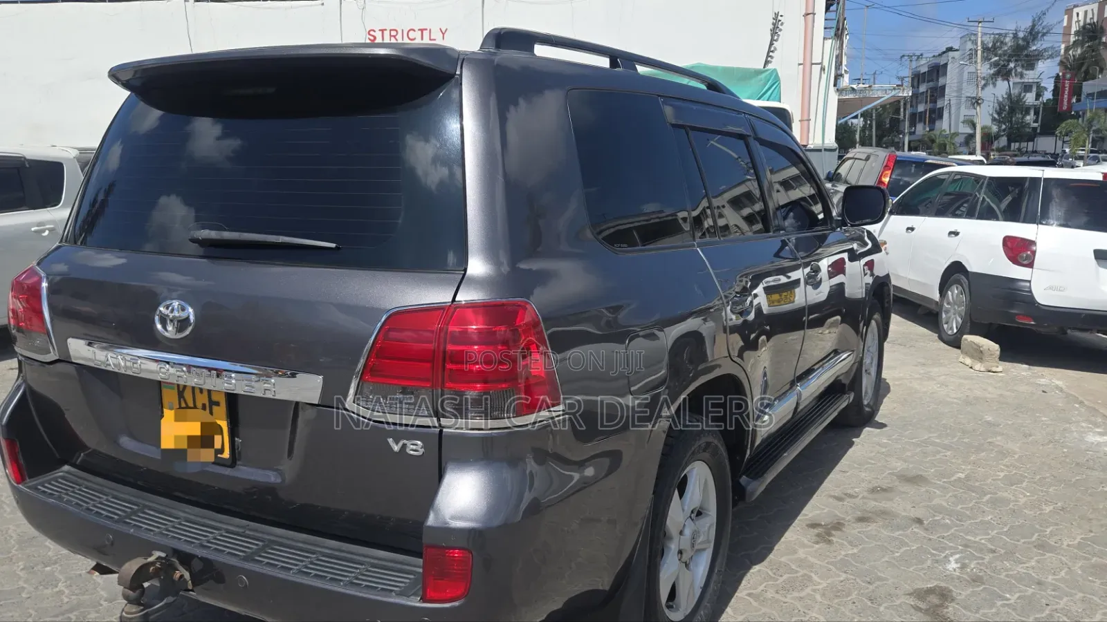 Toyota Land Cruiser 2009 Gray