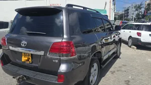 Toyota Land Cruiser 2009 Gray
