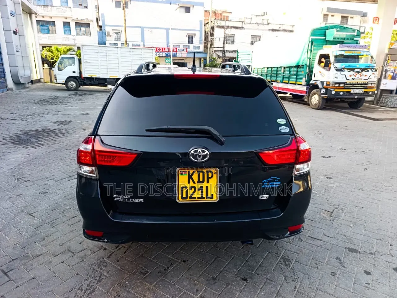 Toyota Corolla Fielder 2016 Black