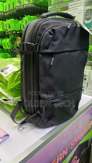 Oraimo MegaCarry Expandable Waterproof Business Backpack Black