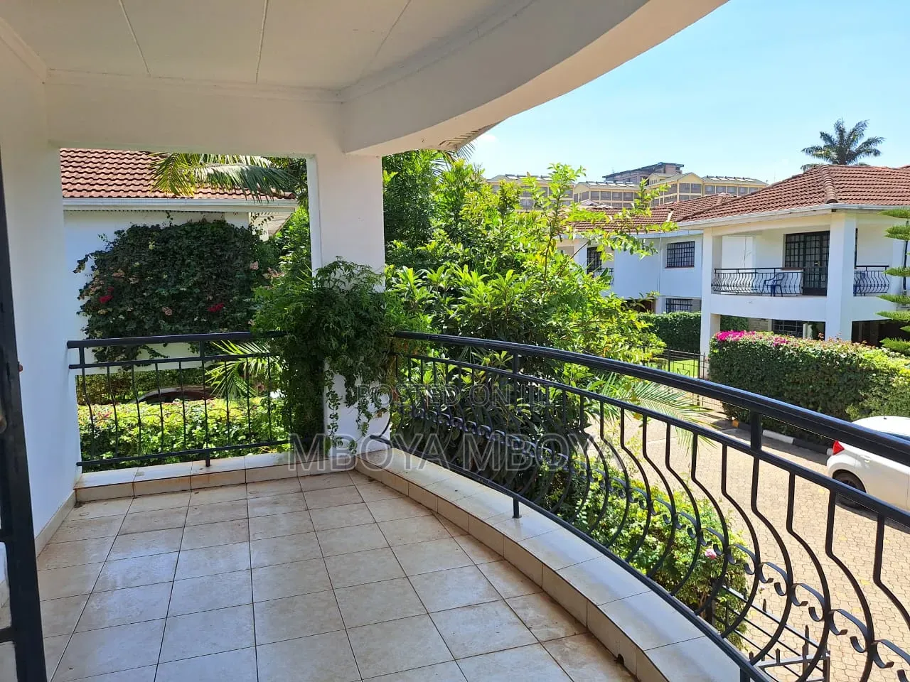 4bdrm Townhouse / Terrace in Spring Valley for rent