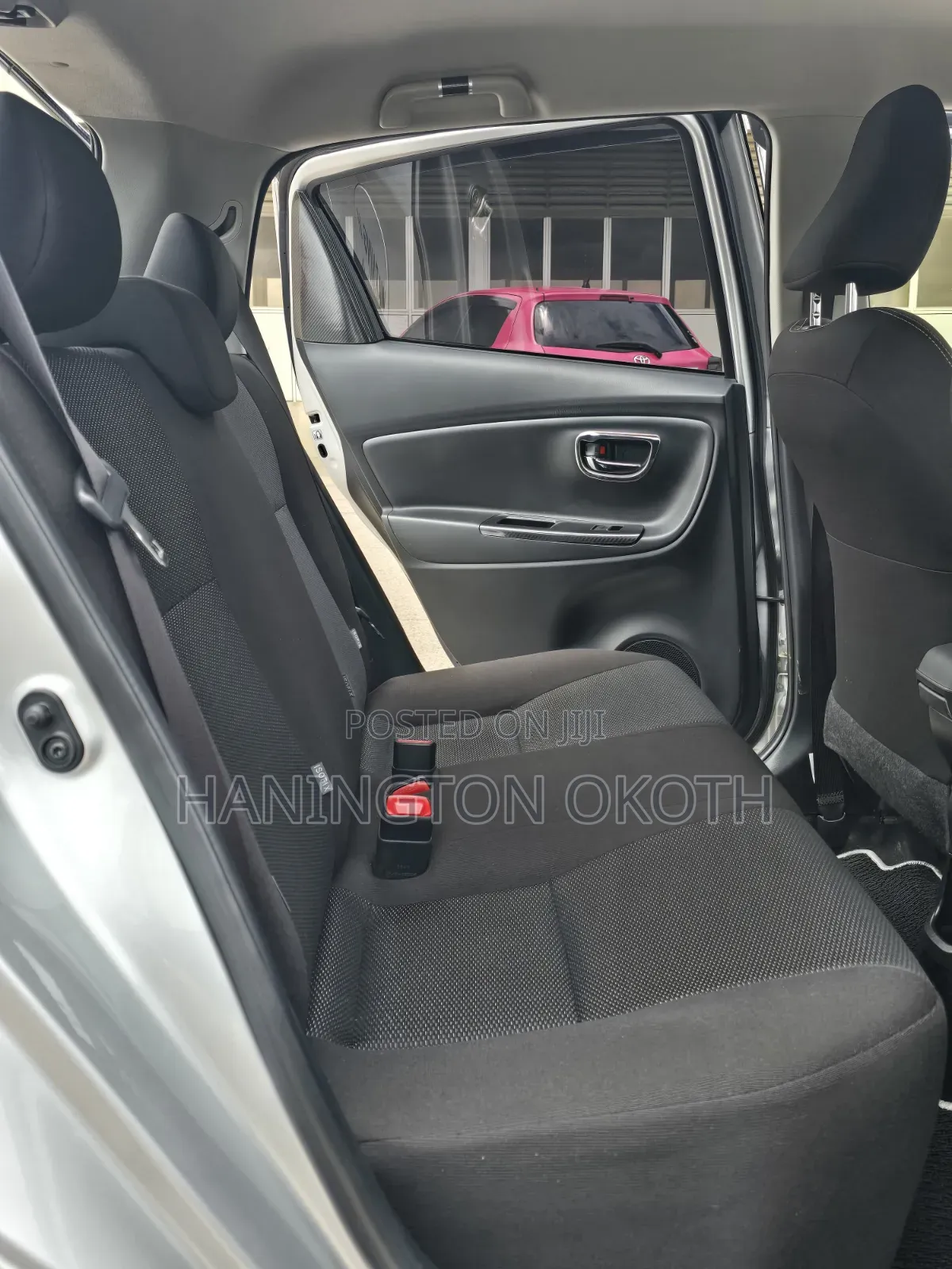 Toyota Vitz 1.0 FWD 5dr 2019 Silver