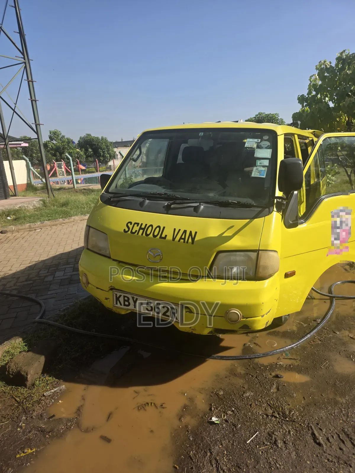 Mazda Bongo 2014 Yellow