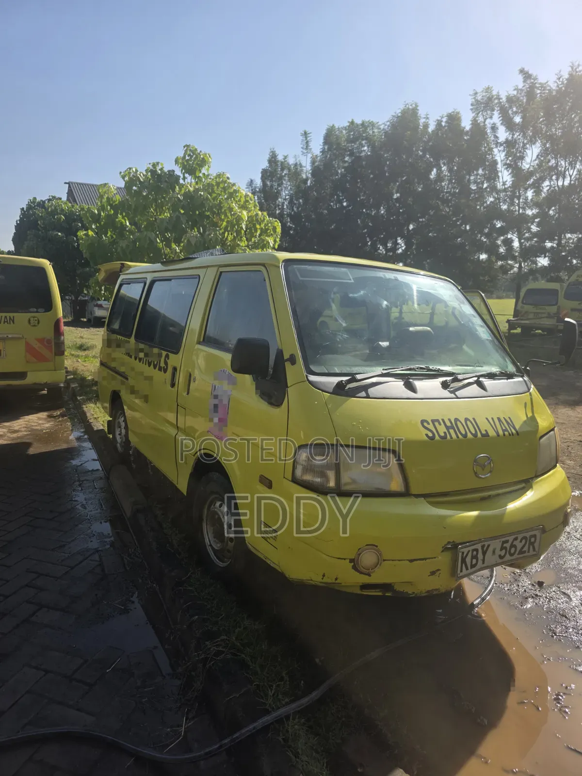Mazda Bongo 2014 Yellow