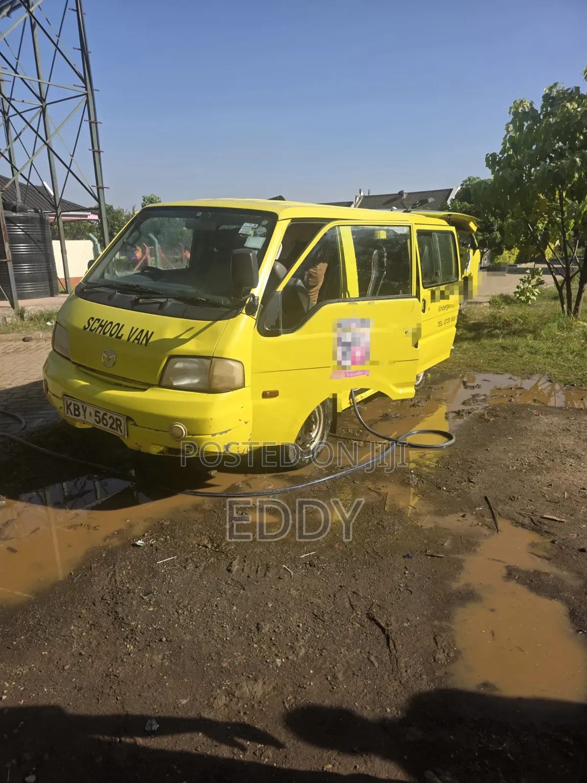 Mazda Bongo 2014 Yellow