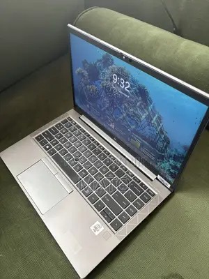Laptop HP ZBook Firefly 14 G7 32GB Intel Core i7 SSD 256GB