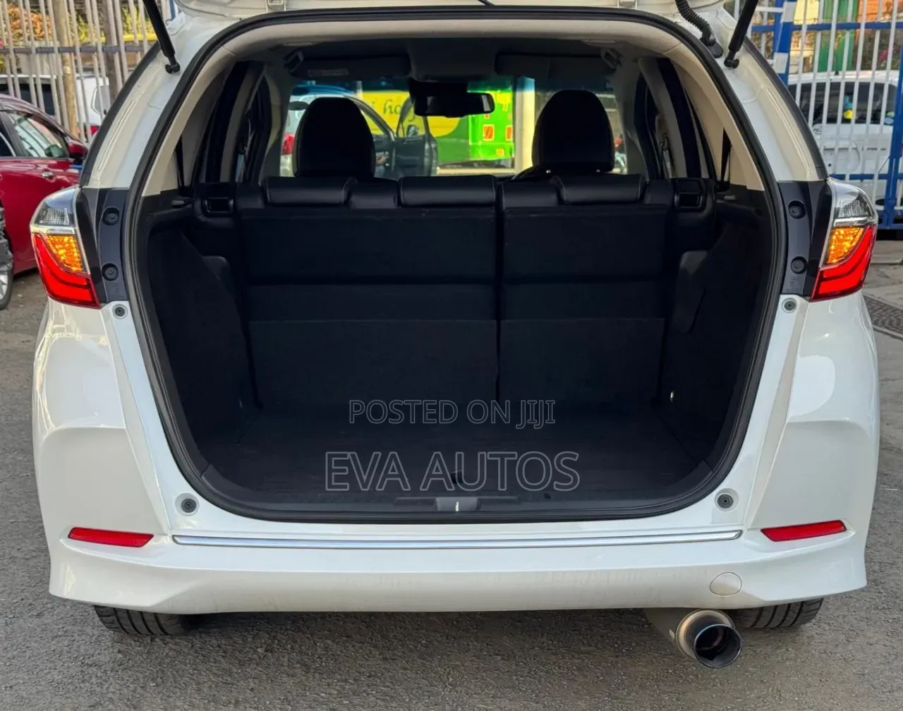 Honda Fit Shuttle 2019 White