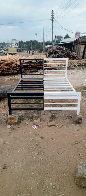 Metallic Bed's