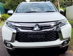 Mitsubishi Pajero 2019 White