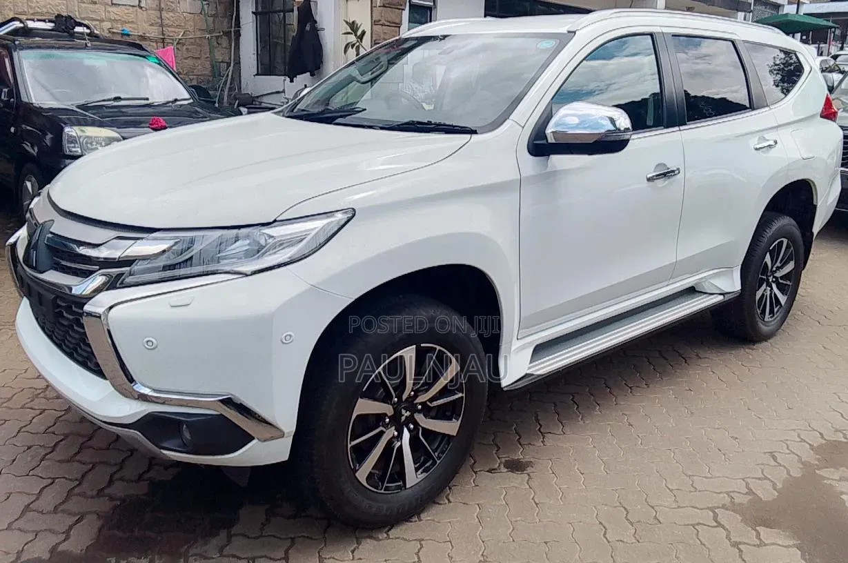 Mitsubishi Pajero 2019 White