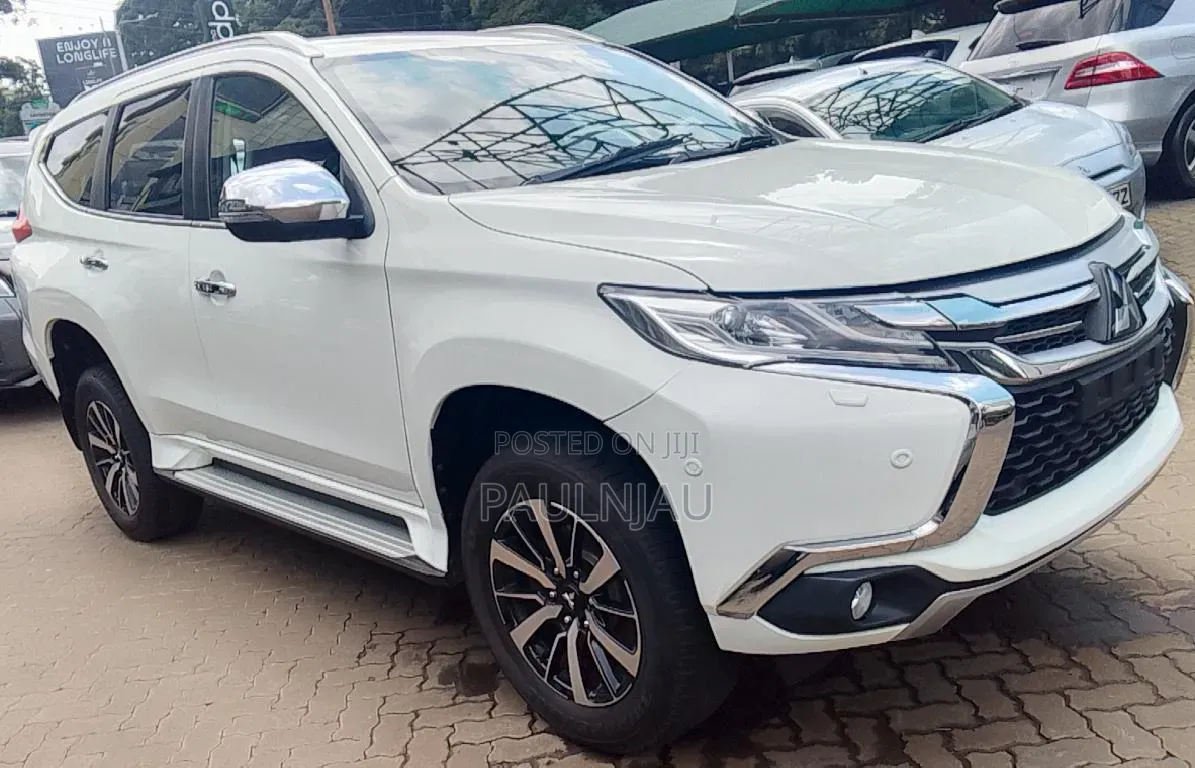 Mitsubishi Pajero 2019 White