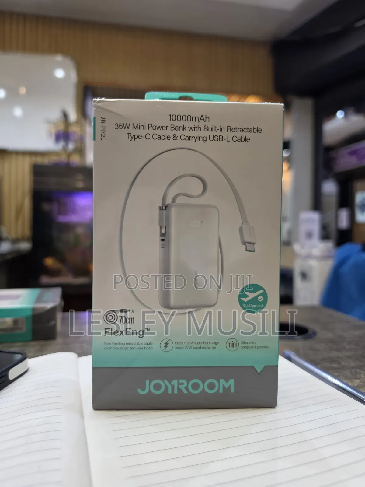 Joyroom JR-PR2L 10000mAh 35W P Bank /Built-in Retractable USB-C Cable
