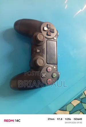 Selling Ps4 Gamepad