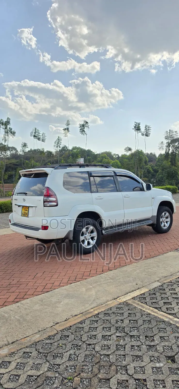 Toyota Land Cruiser Prado 2004 White