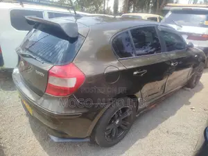 BMW 120i 2006 Brown