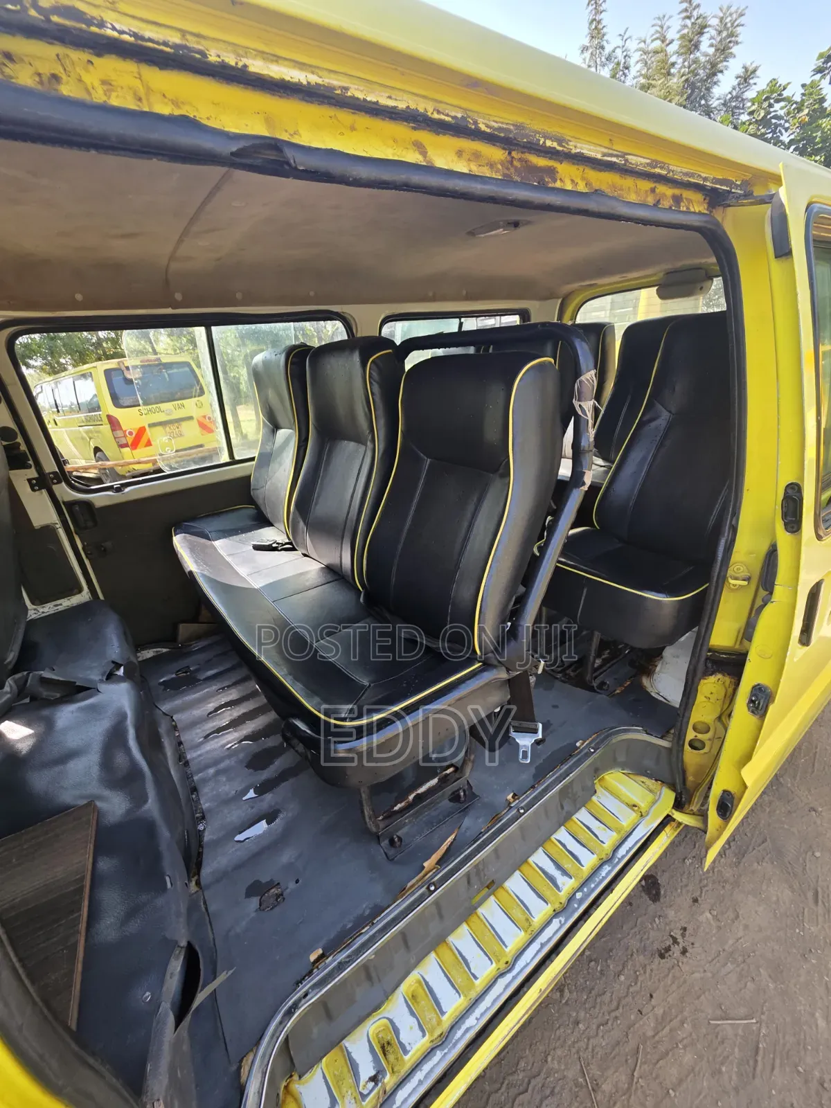 Mazda Bongo 2014 Yellow