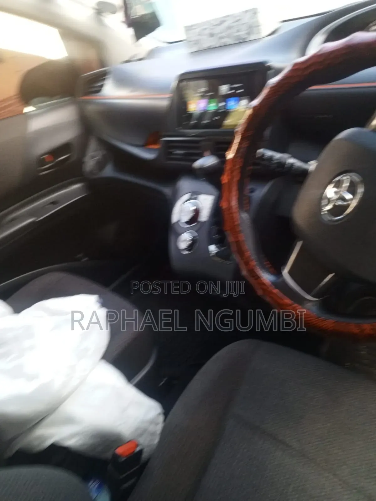 Toyota Sienta 2019 Silver